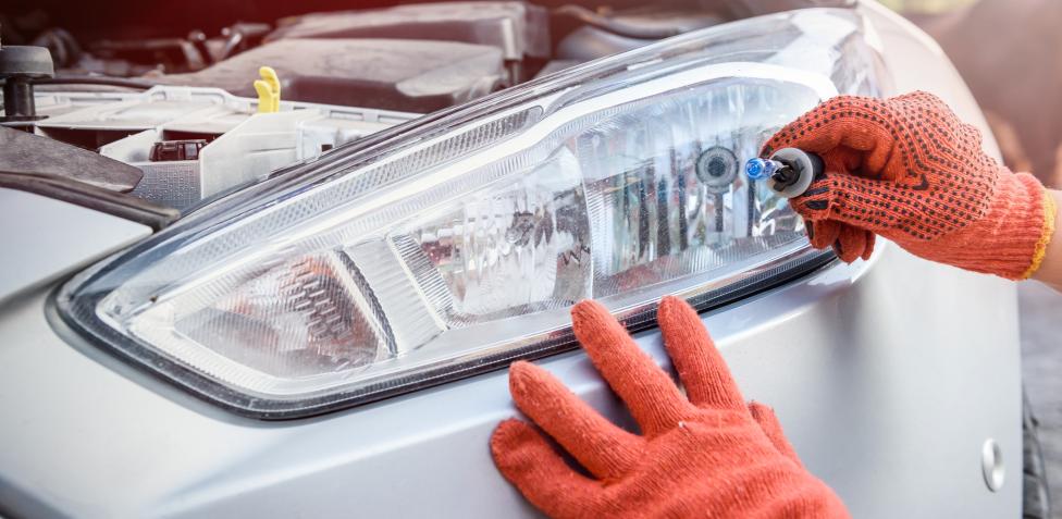 Chequear luces de faros en Ecuador