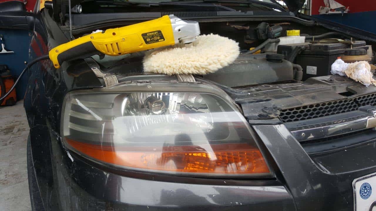 Pulida de Faros auto Nissan