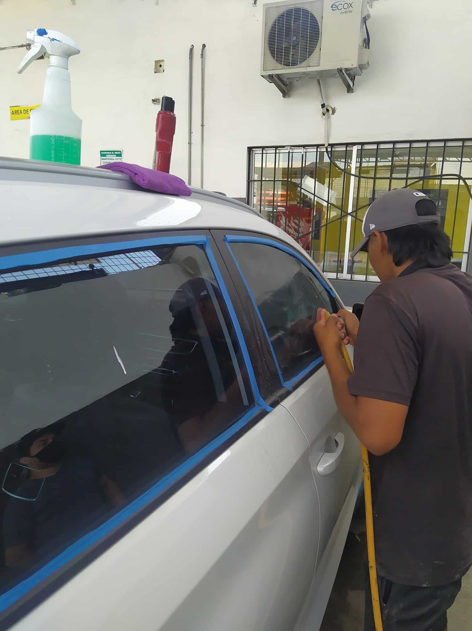 Pulida de parabrisas para Audi blanco