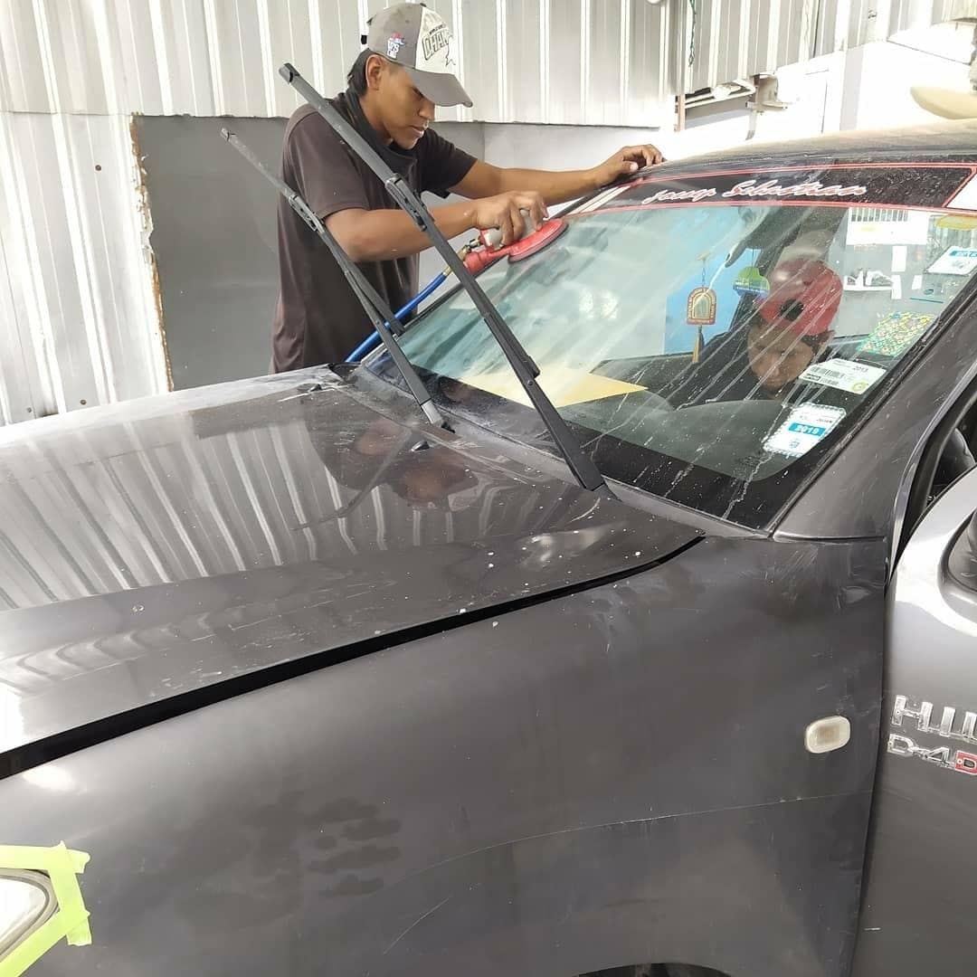 Pulido de camionetas toyota en guayaquil