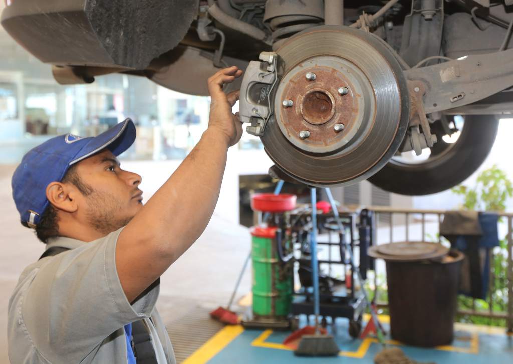 Revision del sistema de frenos Ecuador