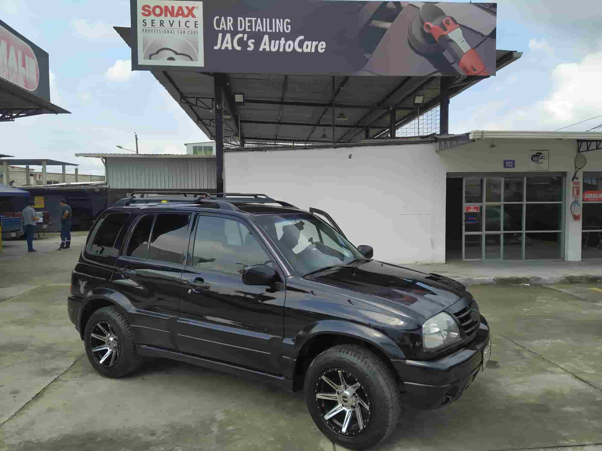 Taller de pintura automotriz en Guayaquil para auto SUV Chevrolet Grand Vitara