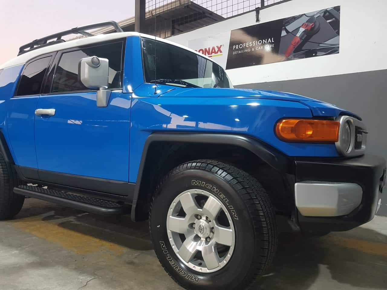 Taller automotriz en guayaquil para pintar furgoneta Toyota