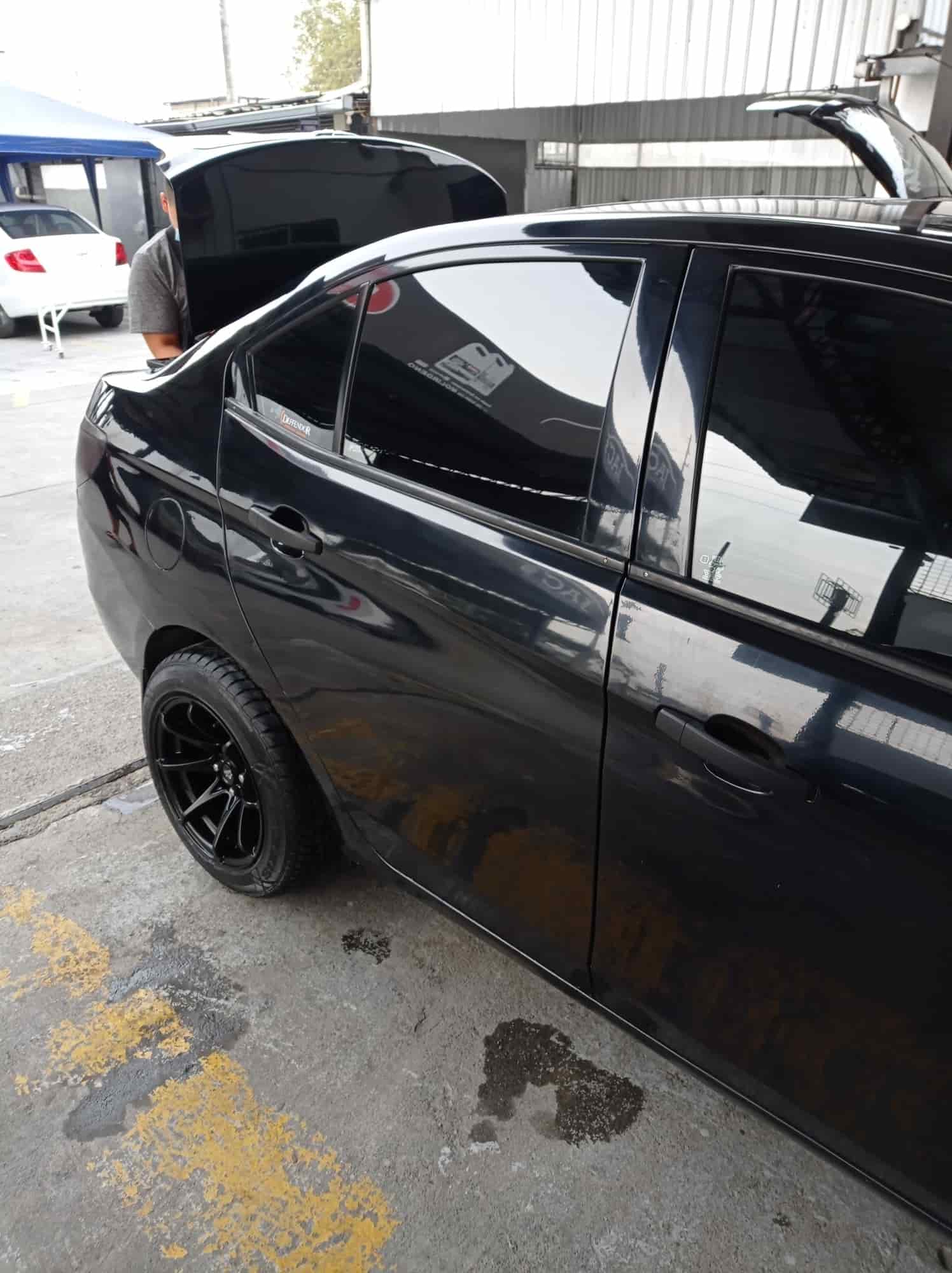 Taller en Guayaquil para pintar elementos de autos