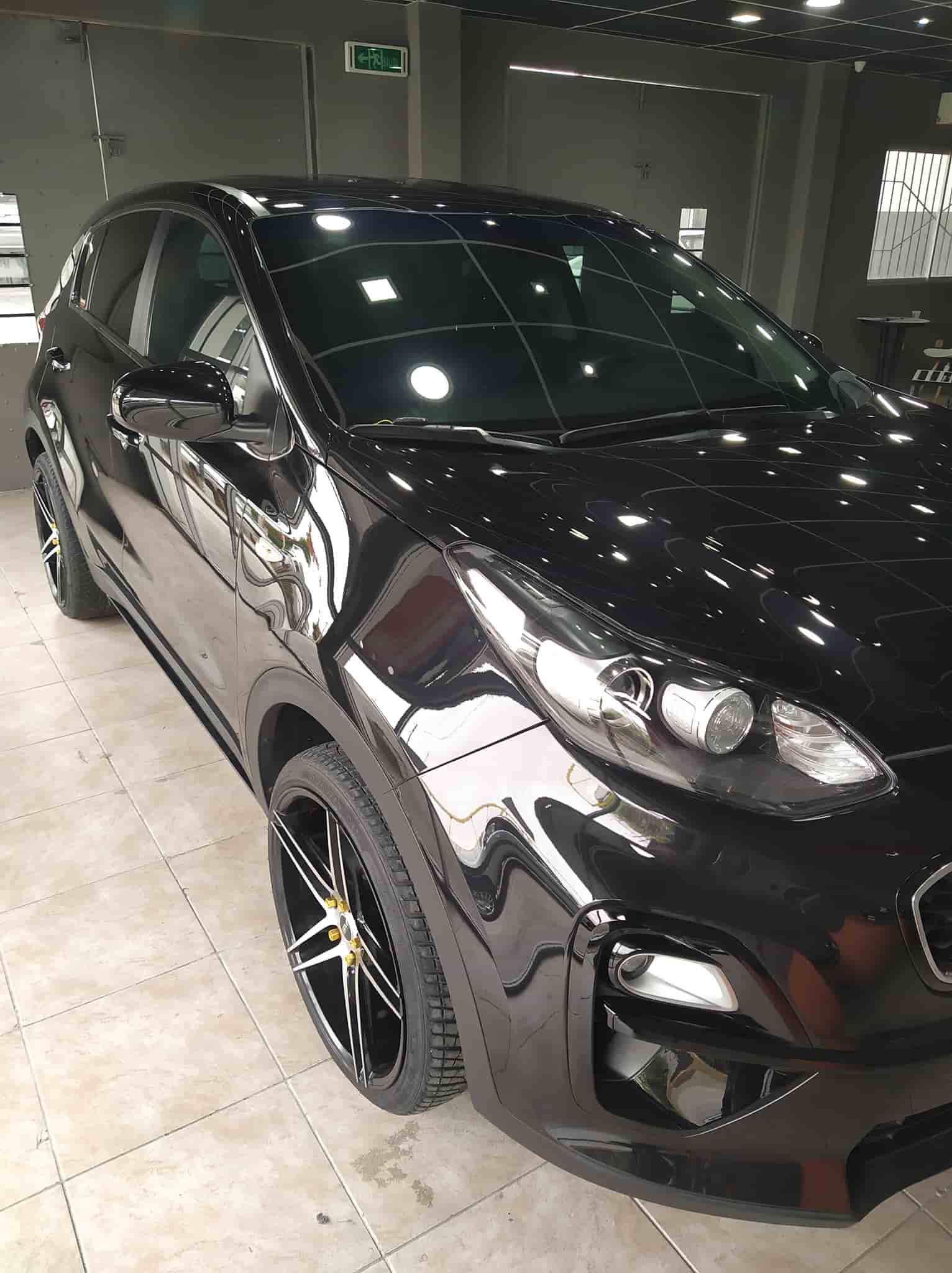 Taller en Guayaquil para pintar elementos de carros